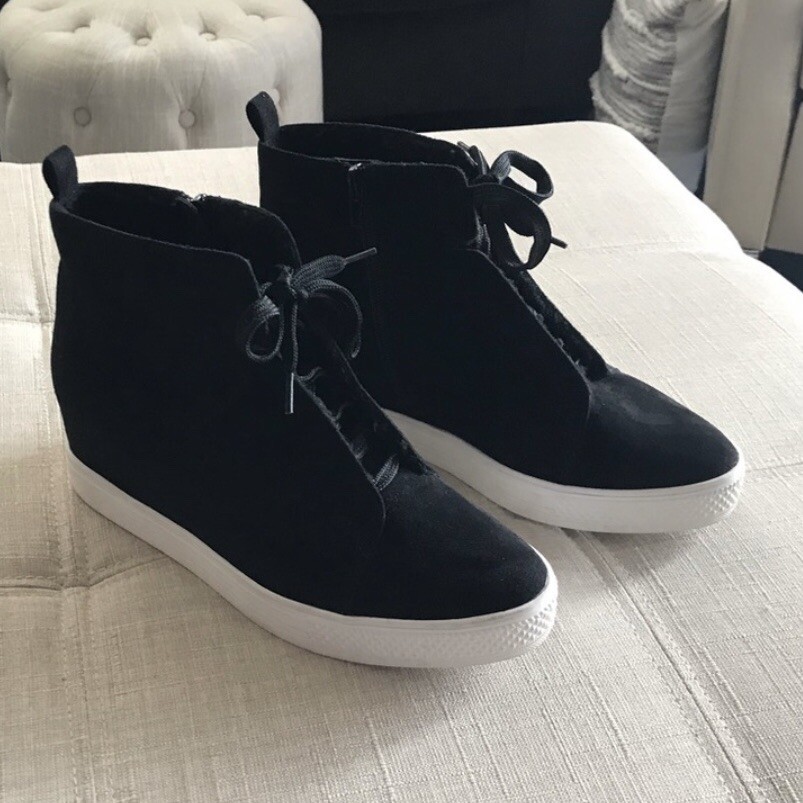 NEW Susina women's black white wedge heel sneakers size