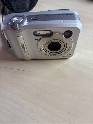 Casio Digital Camera QV-R51 5.0MP Silber Getestet - BESCHREIBUNG LESEN! 