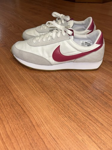 Nike Daybreak Cactus Flower S 7.5