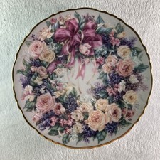 CIRCLE OF ELEGANCE Plate Floral Greetings From Lena Liu Wreath #2 Roses &Lilacs
