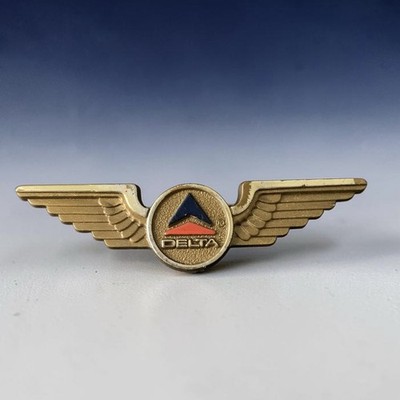 Vintage Delta Airlines Junior Flight Crew Wings Plastic Pin Badge