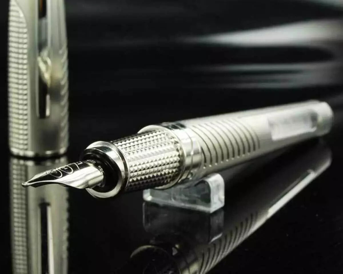 ドレイクス　007モデル 007」シリーズでボンドが着用した革靴を一挙紹介！【クロケット