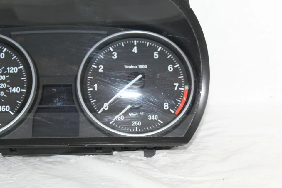 Painel de instrumentos velocímetro 07 - 2012 BMW 335I/328I 50.065 milhas - Imagem 3 de 4