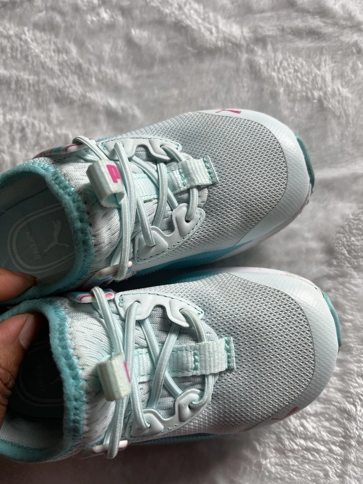 Tenis para niños PUMA talla 8c para niñas pequeñas Foto 2 de 4