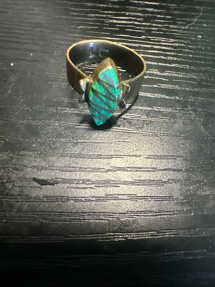 Increíble anillo de piedras preciosas tipo calcedonia opaca heliotropo esmeralda piedra de sangre  Foto 2 de 4