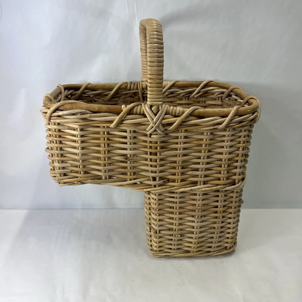 Stair Step Wicker Basket with Handle Large Sturdy Natural Beige - Image 4 of 4