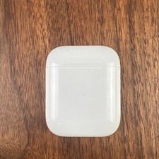 Apple AirPods 1st Generation In-Ear Headsets with Charging Case - White As Is