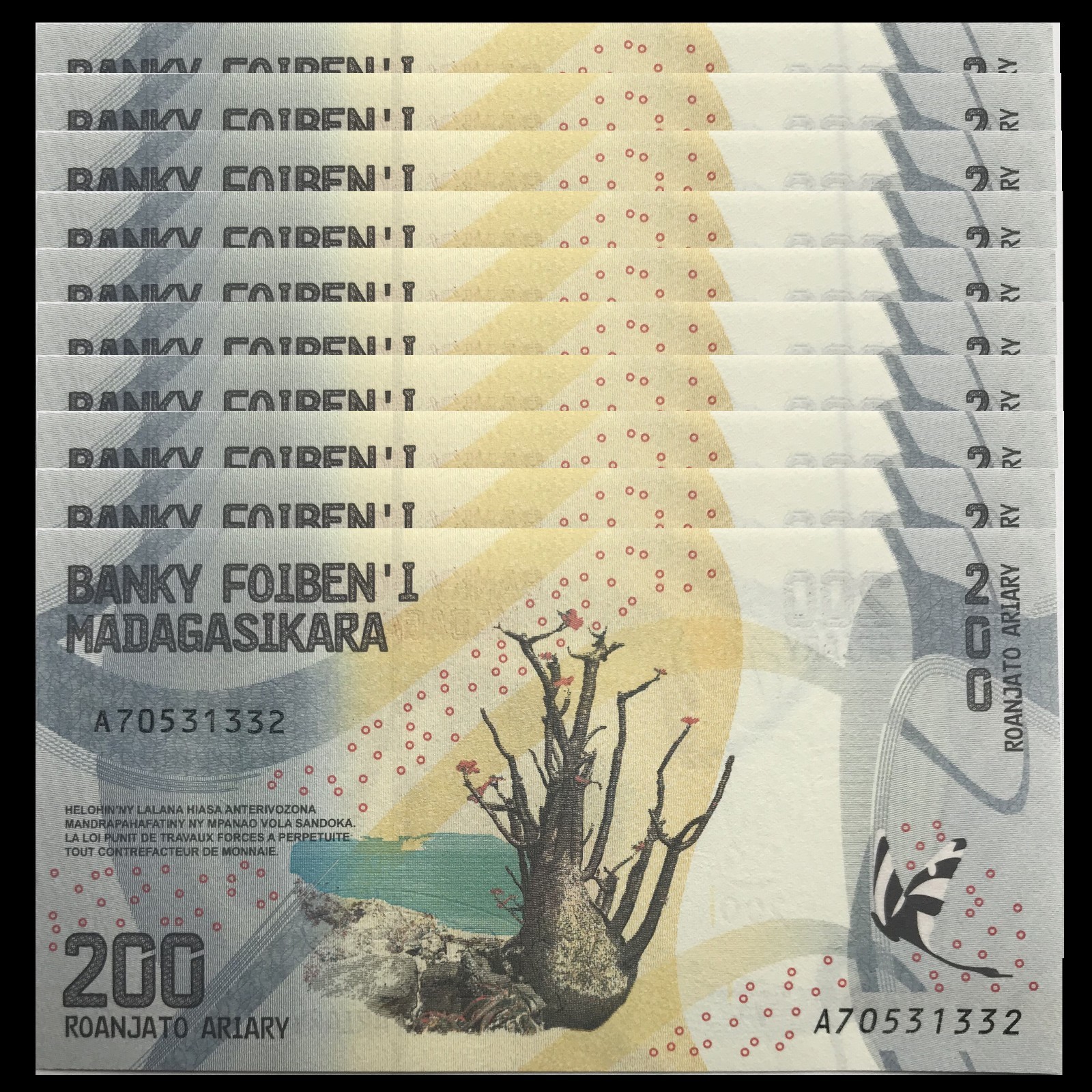 Lot 10 PCS, Madagascar 200 Ariary, 2017, P-98, UNC