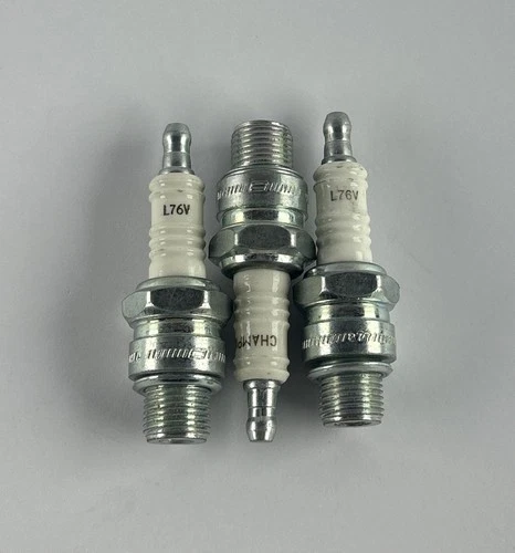 Champion 827M L76V Marine Spark Plugs Lot of 3 Copper Plus