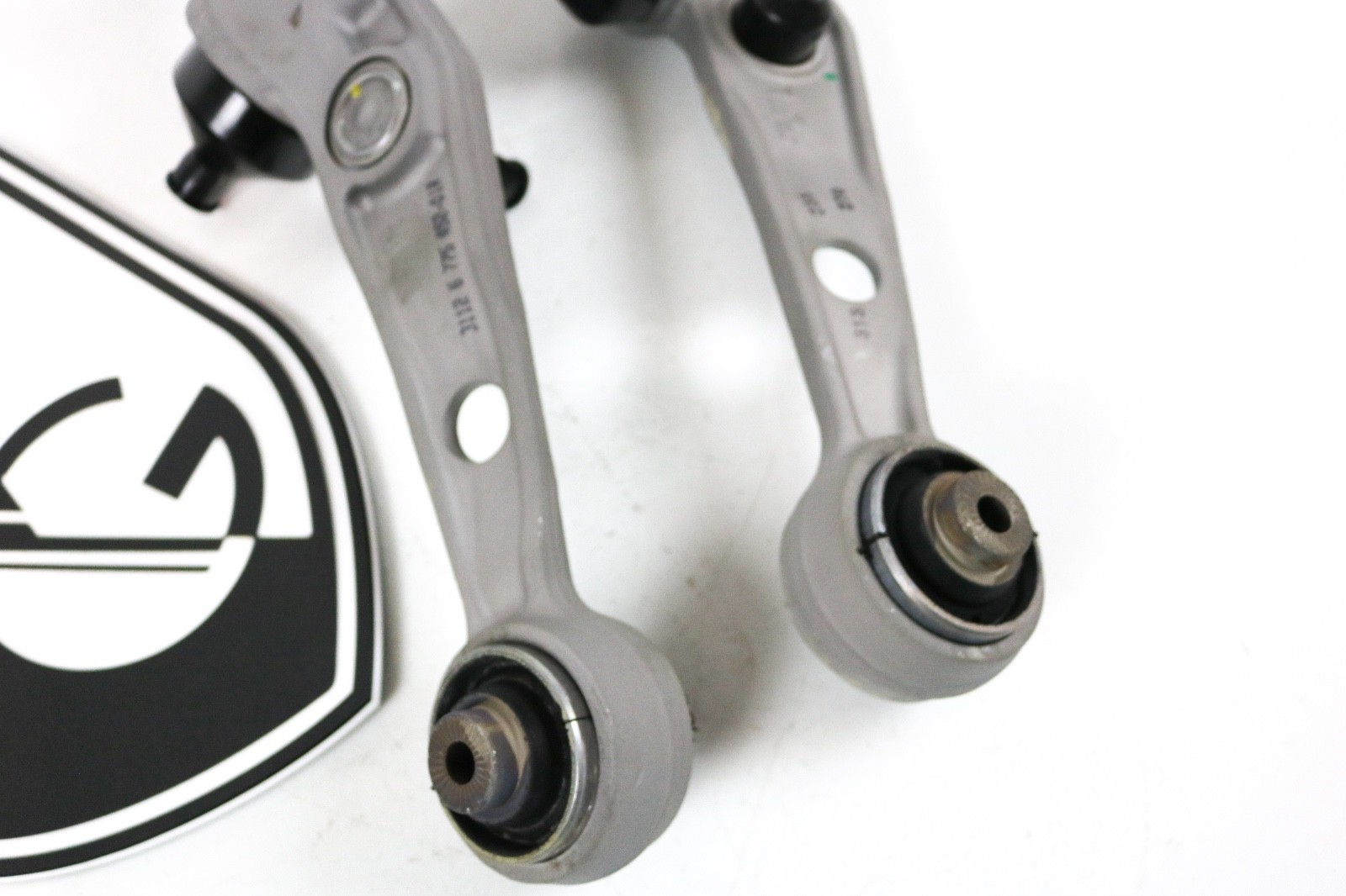 3112041386 ROLLS ROYCE PHANTOM DROPHEAD LOWER CONTROL ARMS WISHBONE BOTTOM