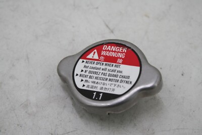 2015 2016 2018 HONDA NM4 RADIATOR CAP NC700JD OEM RAD CAP SEALS WATER COOLER
