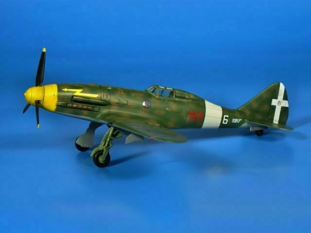 RS Models 92086 Aereo Reggiane 2006 Kit Montaggio 1/72 - Immagine 2 di 3