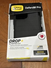 OtterBox Defender Series Pro Case With Holster for iPhone 14 Pro (6.1")