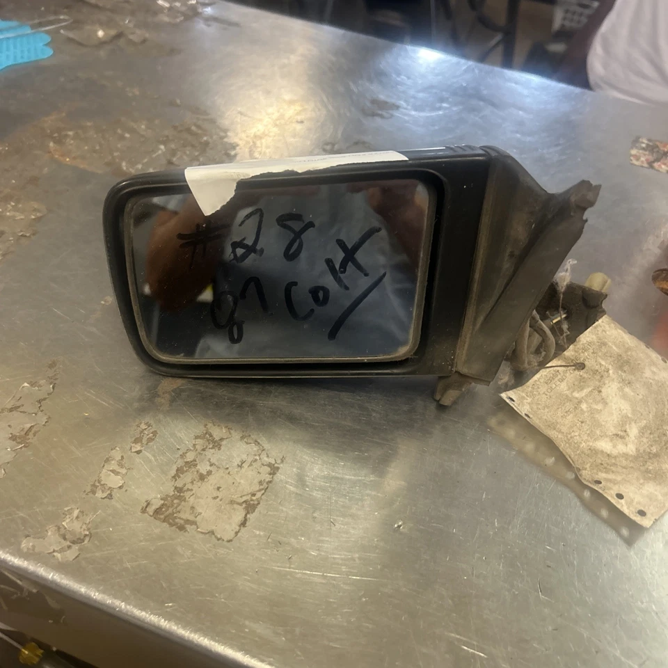 Espejo retrovisor puerta izquierda Dodge Colt 1985-89 eléctrico  Foto 3 de 3