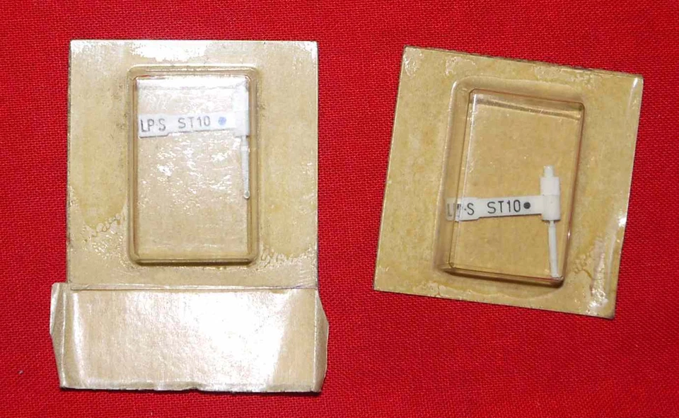 Lot de 2 x saphirs compatibles neufs BSR ST 8/10 Lot of 2 x NOS generic needle - Photo 1/1