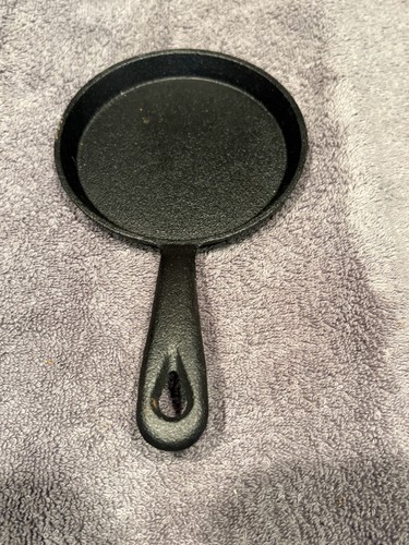 Mini 5" Inch Cast Iron Skillet Small Frying Cooking Pan Griddle