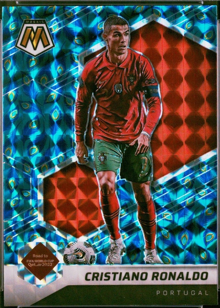 2021-22 Panini Mosaic FIFA Road to World Cup Cristiano Ronaldo
