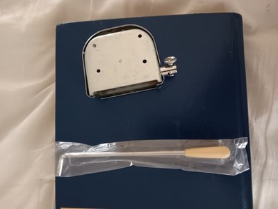 guitar tremolo system