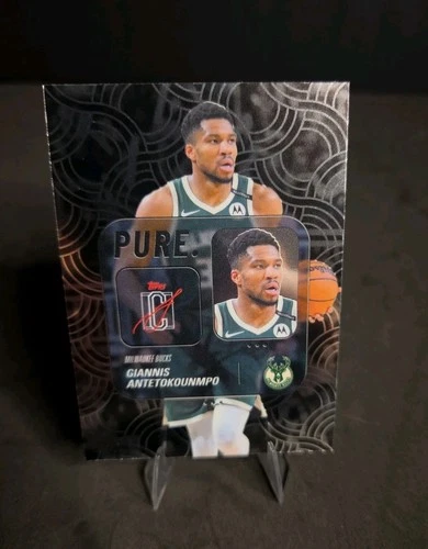 2025 Topps Signature Giannis Antetokounmpo Base (RAW)