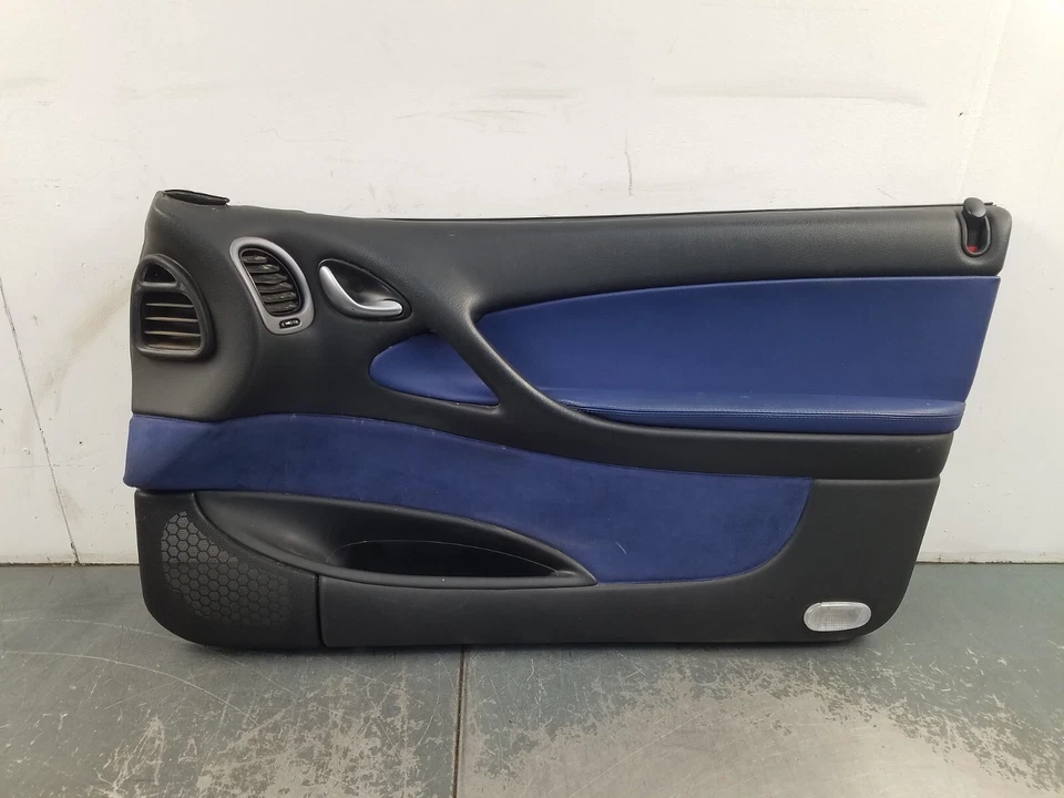 2005 Pontiac GTO Right Passenger Door Panel #2371 S1 - Image 3 of 4