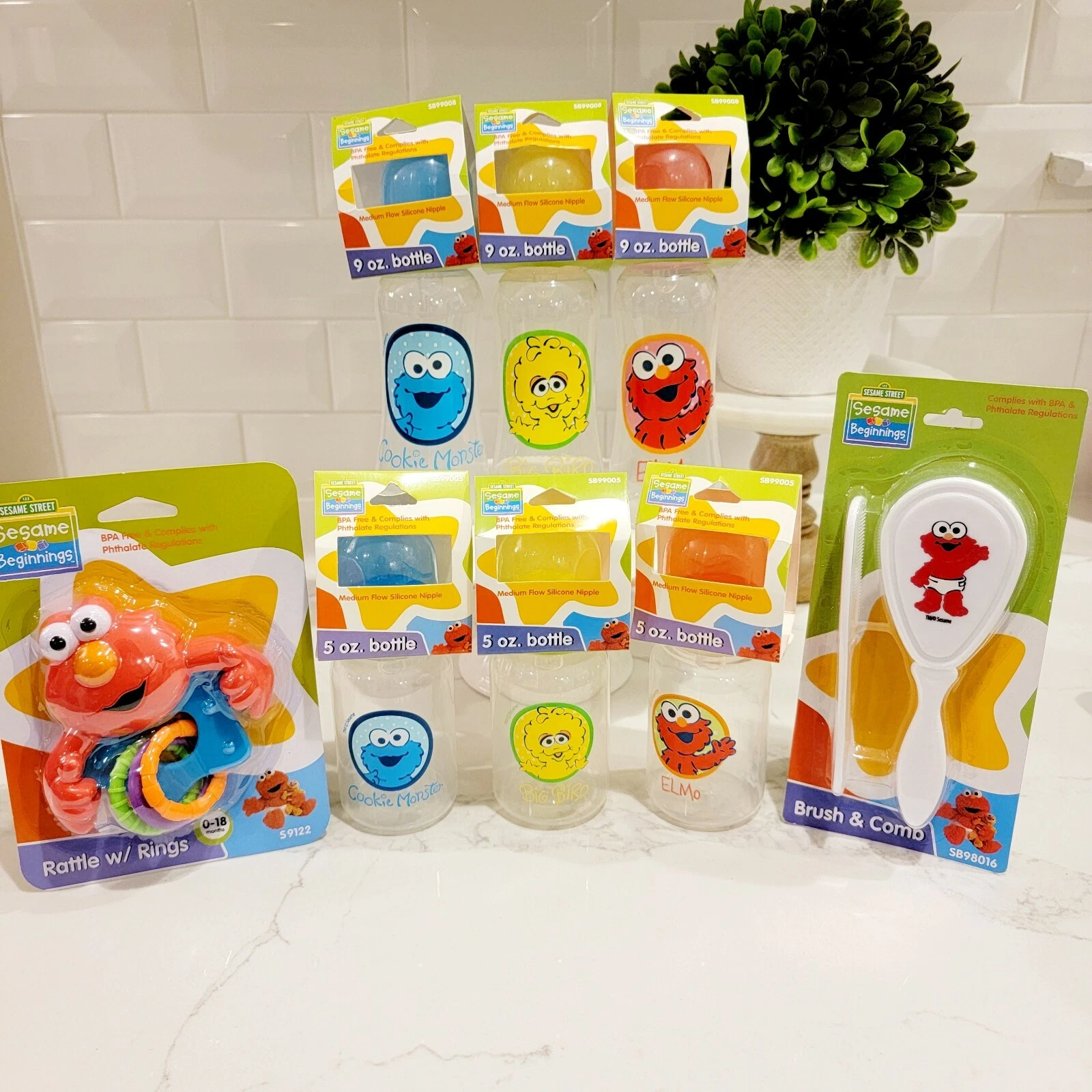 LOT of 6 Sesame Street Baby Bottles Cookie Monster Big Bird Elmo Plus Gifts!