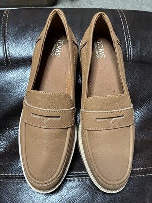 TOMS Women's Cara Tan Leather Loafers Size 10 Brand New