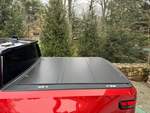 Lomax Tri Folding Hard Tonneau Cover Bed For 22-26 Rivian R1T FREE SHIPPING