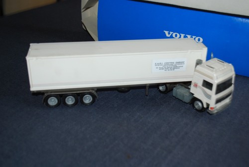 CONRAD VOLVO F10 WERBEKÜHLSCHRANKANHÄNGER REF 280619 - Bild 5 von 13
