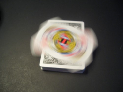 SPINTOPIA Card spins on top of deck! Black Bicycle Gimmick ...