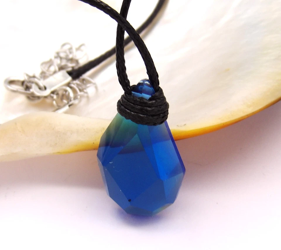 Pingente H2o Colar Pedra da Lua Basta Adicionar Água Temporada 3 Pedra Azul Mako Sereias - Imagem 4 de 4