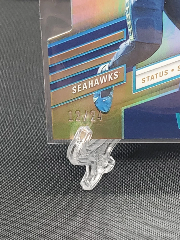 Kenneth Walker RC 2022  Donruss Elite #110 Blue Status Die-Cut /24 Seahawks - Image 2 of 4