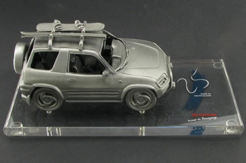 Toyota RAV4 - 25 Jahre in Deutschland ca 1:40 Metall Modellauto Auto Model Car - Bild 9 von 9