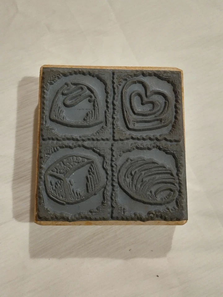 MAGENTA Wood Mounted Rubber Stamp Box Of Chocolates Valentine's Sketched Treats - Изображение 2 из 3