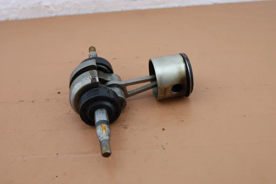 Poulan 2175 50th Anniversary Chainsaw OEM Crankshaft w/ Piston - Image 3 of 4