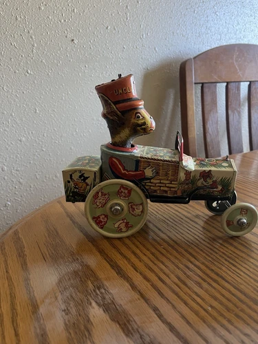 1935 Louis Marx Uncle Wiggly & His Car. Good Condition, Ripped Box.