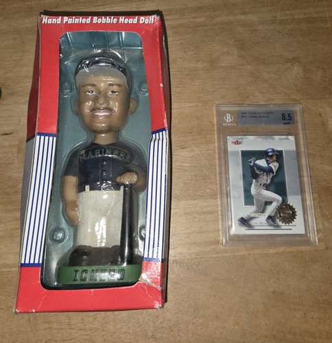 Ichiro Suzuki BobbleHead  Vintage Seattle Mariners 2001 Plus Fleer 8.5 Rookie