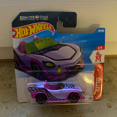 Hot Wheels Monster High Fantasie-Fahrzeug 1:64 Nr. 48/250 Spielzeugauto