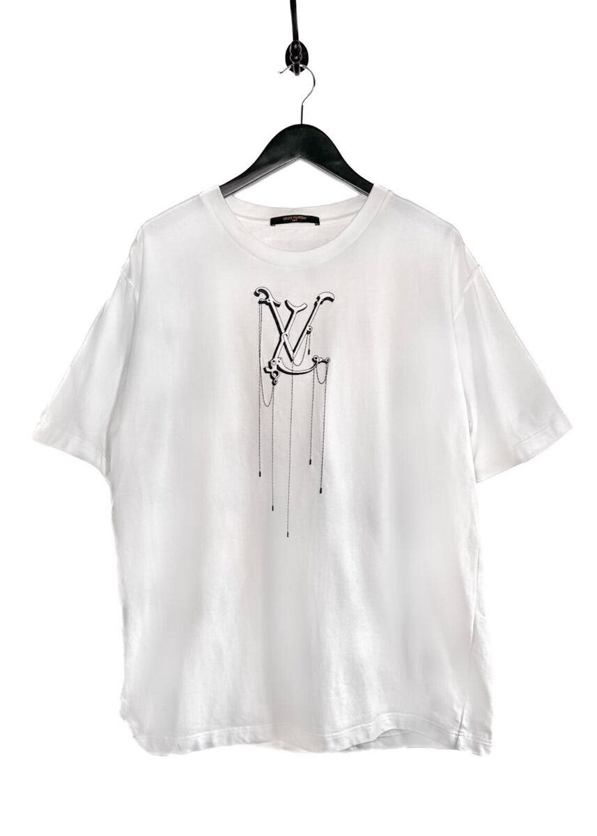 Louis Vuitton 2020 White LV Pendant Dripping Logo Louis Vuitton 2020 White LV Pendant Dripping Logo