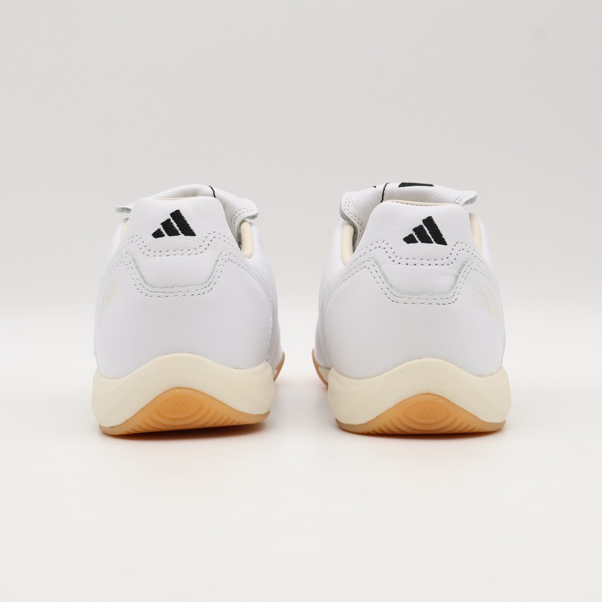 KITH Adidas Predator 2002 IC white/black 7.5 adidas Predator 2002 IC Kith White Gum - JS0727 Raffles  main image 2
