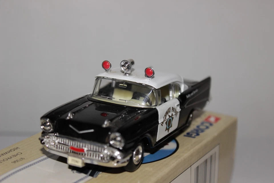 1993 Boxed 97396 CORGI CLASSICS Chevrolet Highway Patrol. Mint - Image 3 of 4