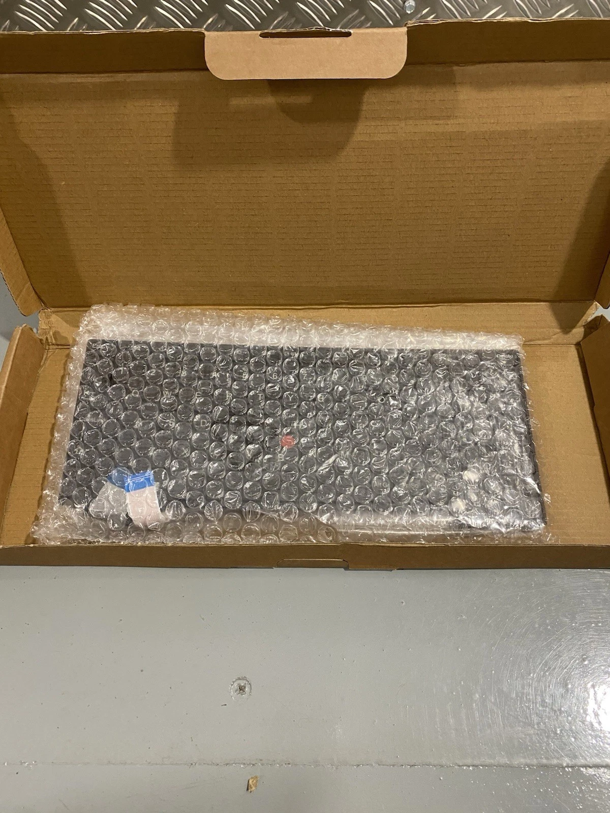 Lenovo 5N21A21869 Laptop UK Keyboard Brand New Open Box 4
