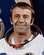 ALAN SHEPARD APOLLO 14 COMMANDER NASA 1971 8X10 PHOTO