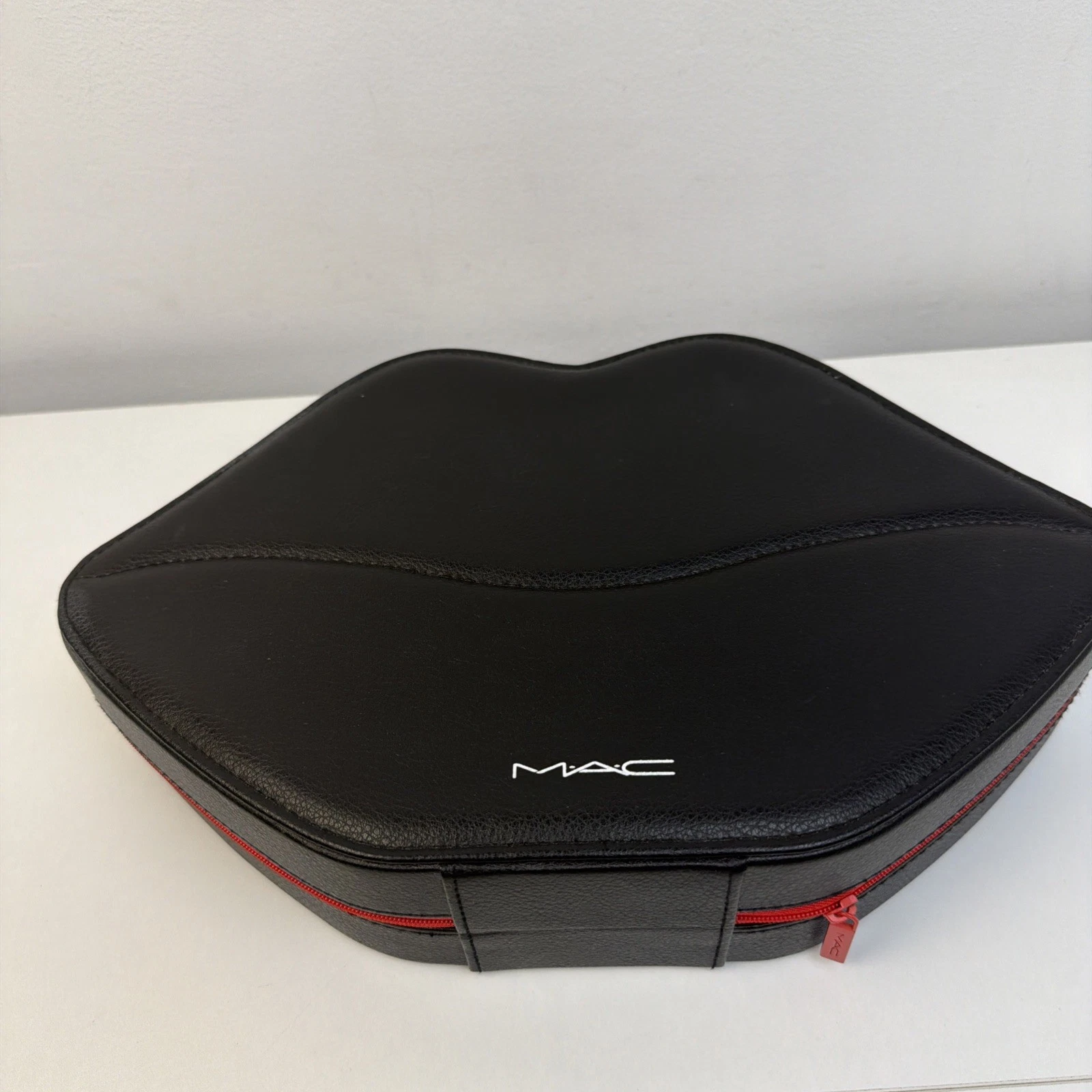 MAC Limited Edition Lip Case Black & Red Makeup Organizer vgc l@@k!!