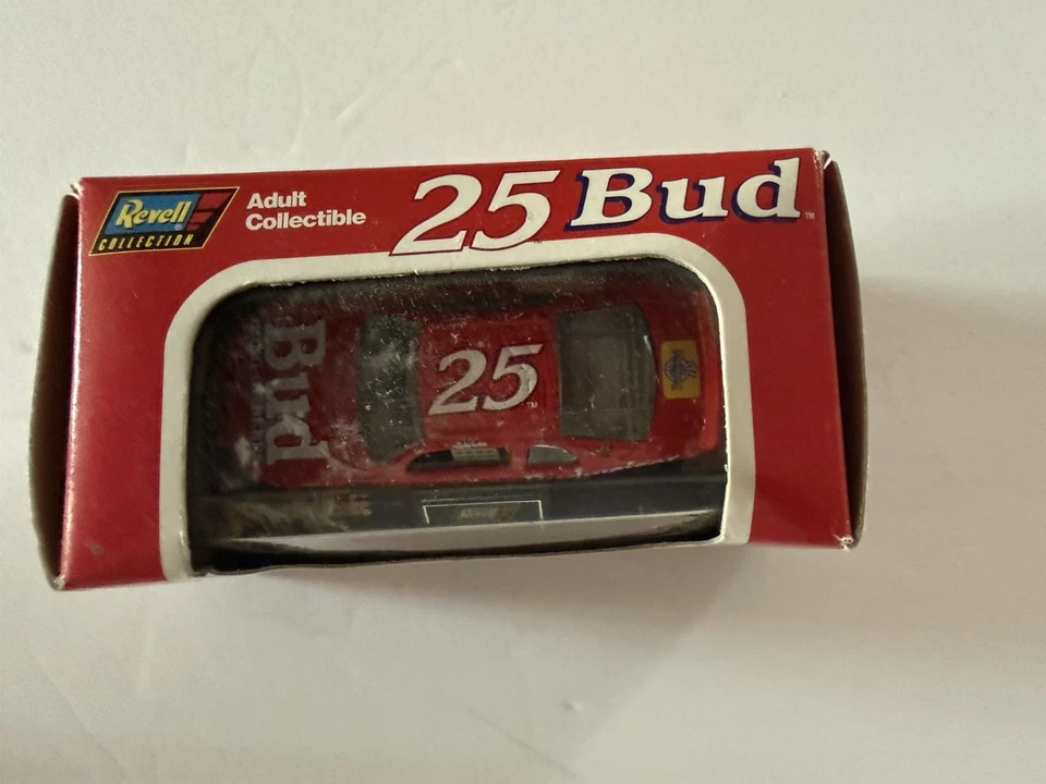 Ken Schrader #25 Budweiser 1996 Monte Carlo Revell Collection 1:64 Scale - Image 2 of 4