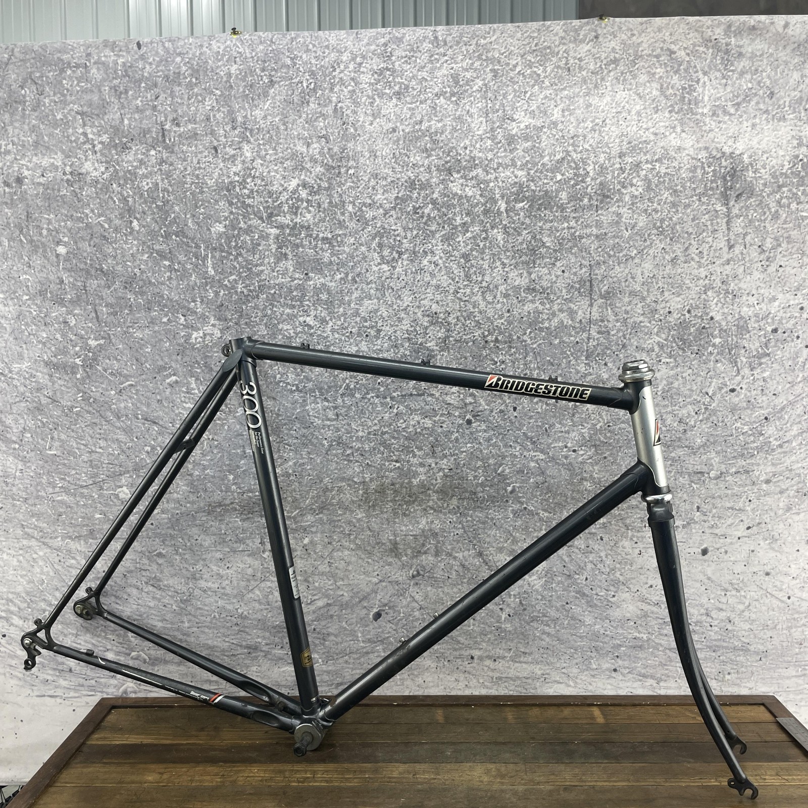 Vintage Bridgestone 300 Road Bike Frame 59cm Chromoly Lugged 700c 126mm