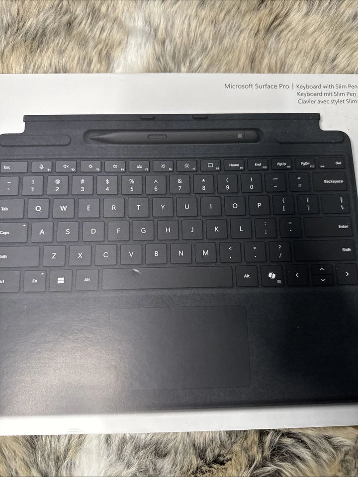 X1 MICROSOFT Surface Pro Typecover & Surface Slim Pen 2 Bundle - Alcantara Black - Image 3 of 4