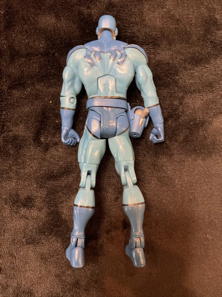 DC Universe Classics ESCARABAJO AZUL Ted Kord CON BLÁSTER Foto 3 de 4
