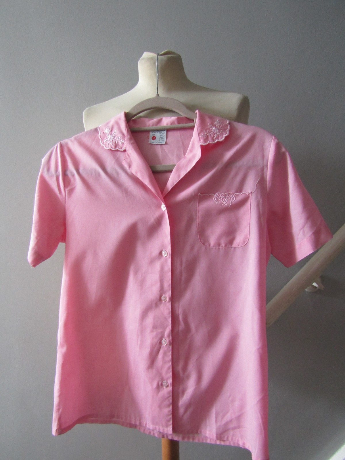 Vintage Pink Embroidered Collar Blouse Top UK Size 14 for Women