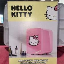 Hello Kitty Pink 6 Can Personal Mini Fridge Thermoelectric Cooler Sanrio 4L New