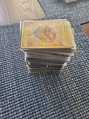 HUGE 300 Pokemon Card Lot Collection Of Vs, Exs, Gold, Radiants Cards